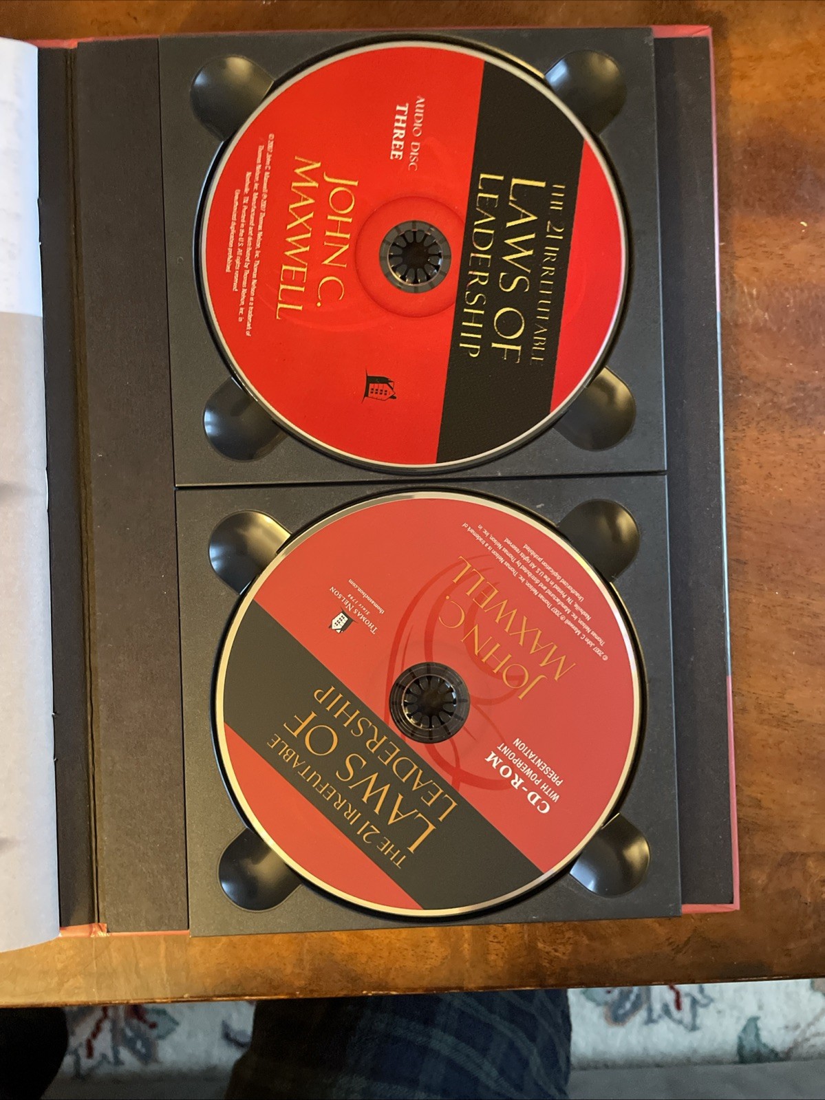 John C. Maxwell The 21 Irrefutable Laws of Leadership Audiobook 4 Audio CD Set