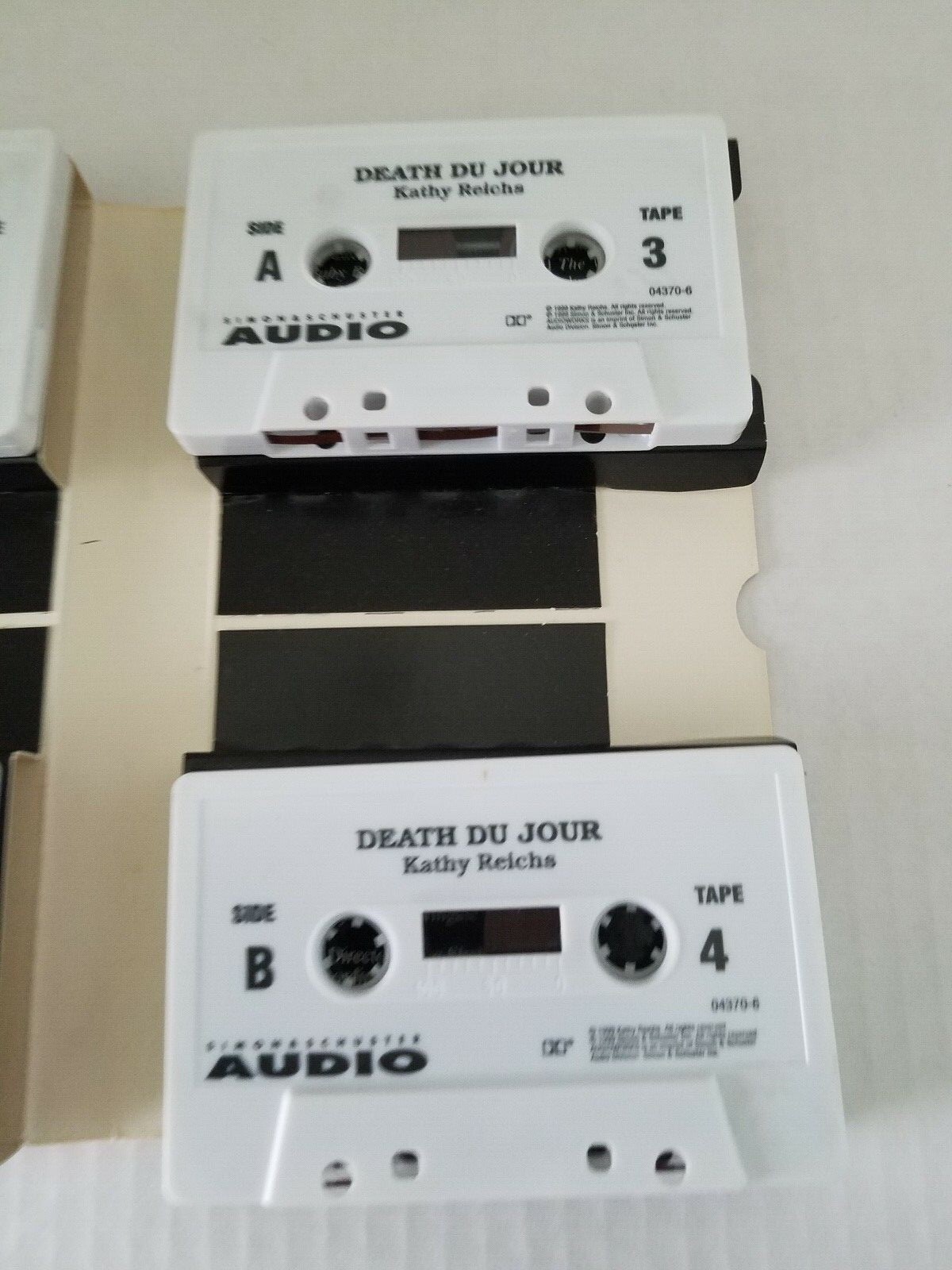 DEATH DU JOUR Kathy Reichs 4 Abridged Audio Cassettes Simon & Schuster