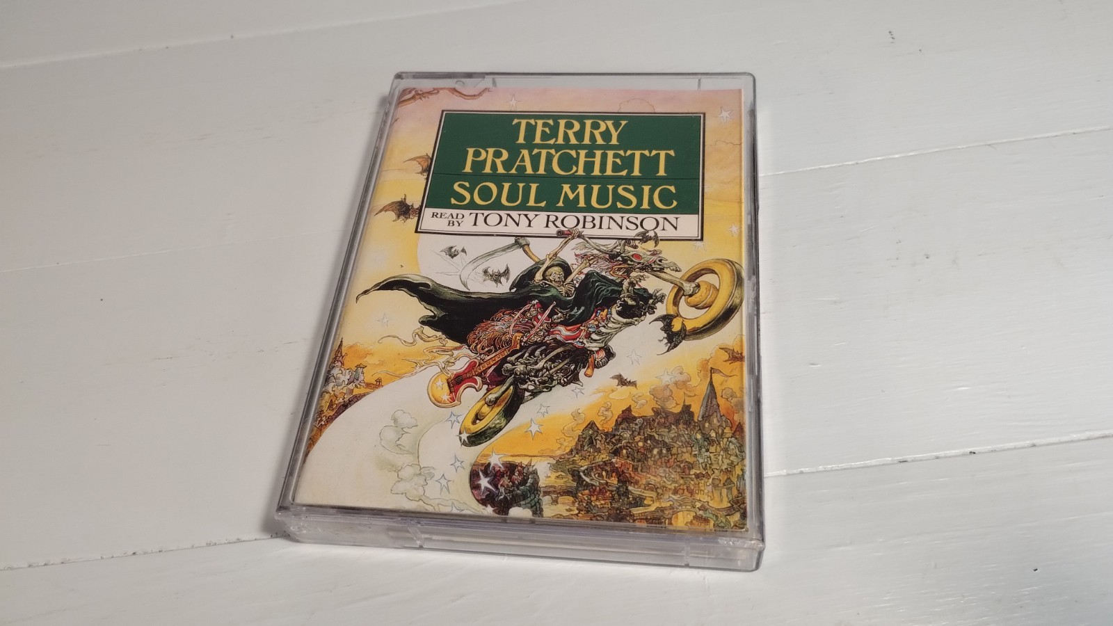 Soul Music by Terry Pratchett 1996 2 Audio cassettes read by Tony Robinson