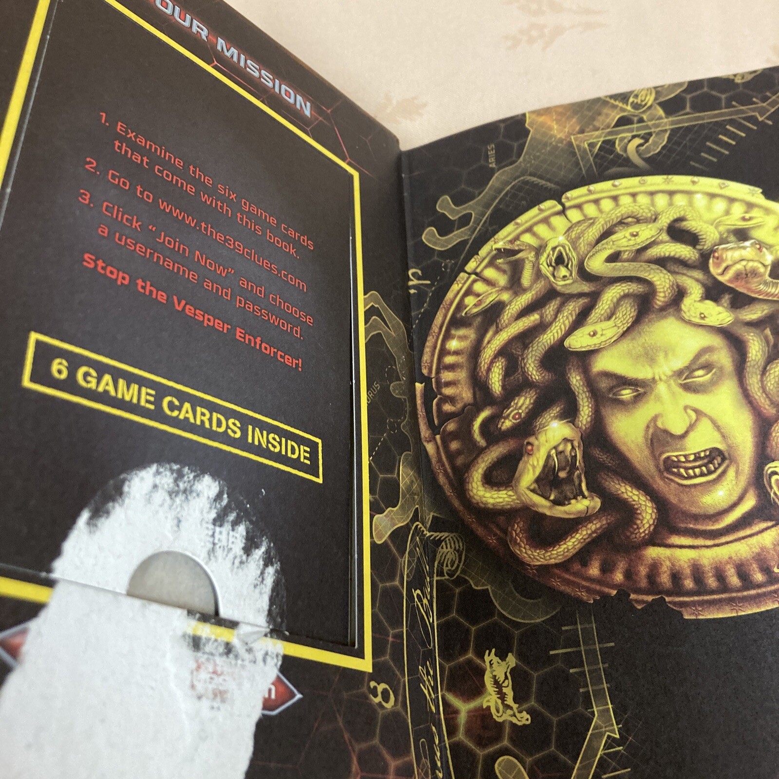 The 39 Clues: Cahills vs. Vespers: The Medusa Plot: Book One. No Cards Included