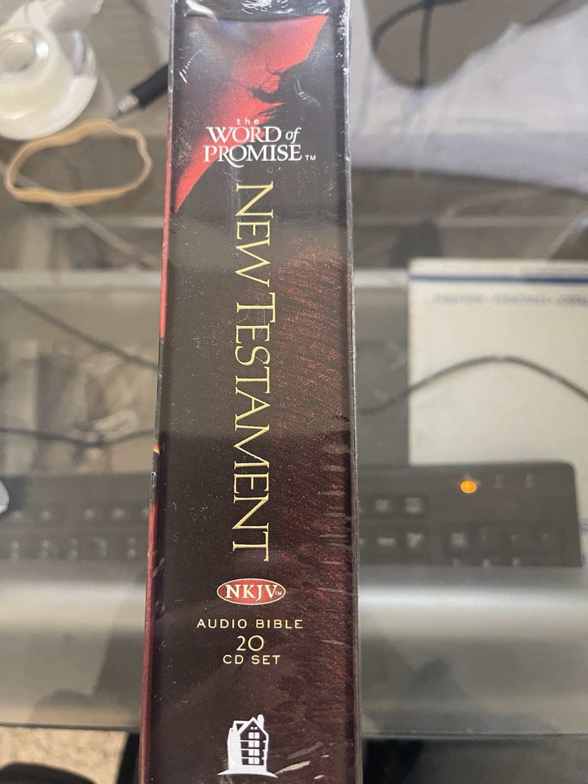 The Word of Promise New Testament Audio Bible (20 CD Set) Starring Jim Caviezel!