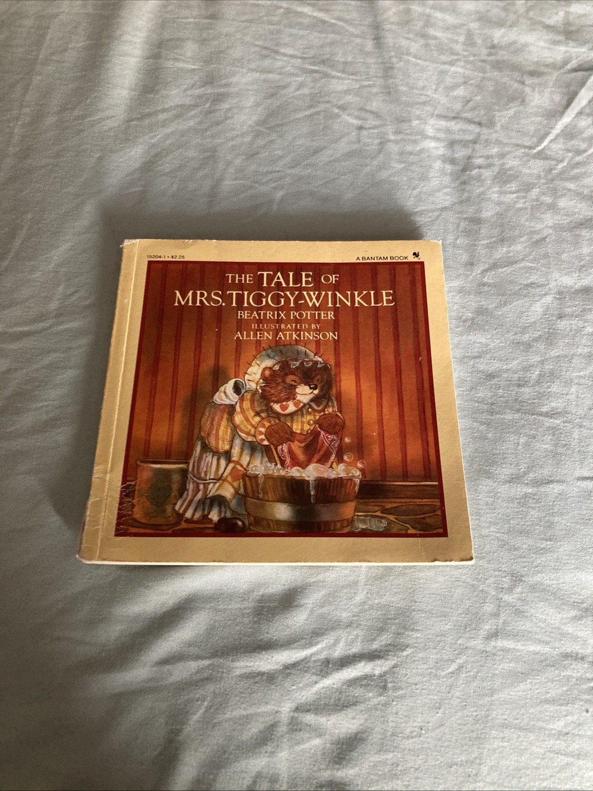 The Tale of Mrs. Tiggy-Winkle by Beatrix Potter (1983, Digest Paperback)