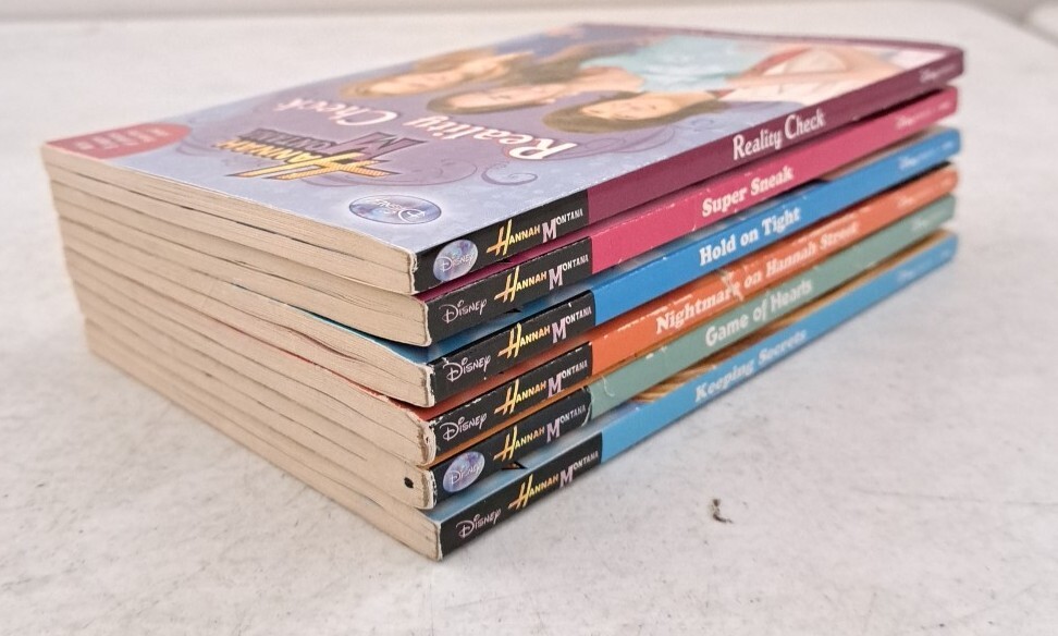Lot Of 6 Disney Hannah Montana Books-Junior/ Middle Grade