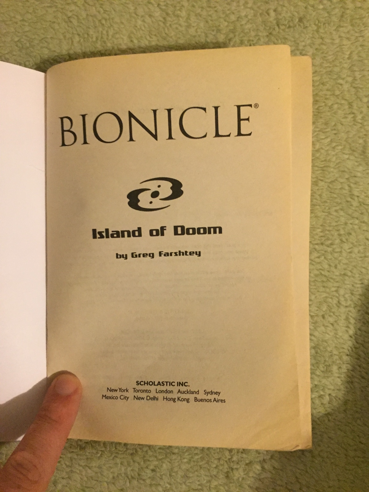 Bionicle Island Of Doom (Bionicle Legends) # 1 by Greg Farshtey PB