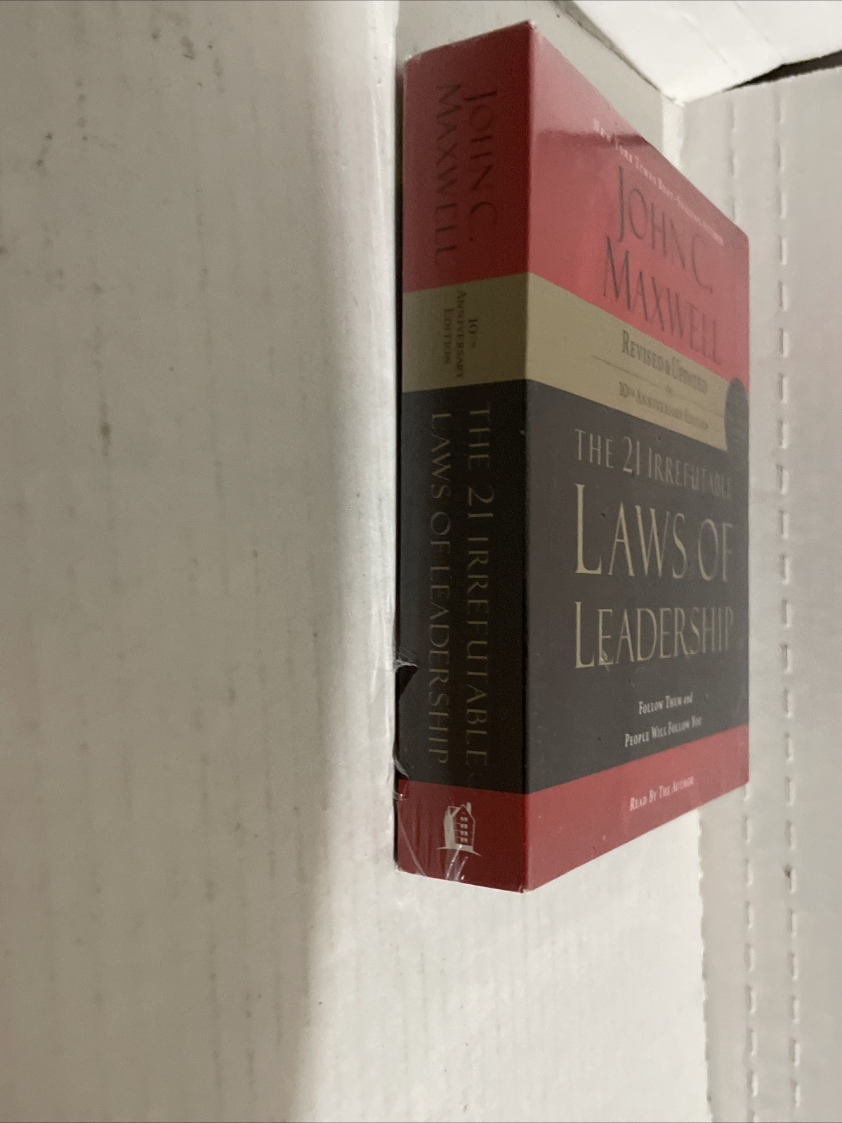The 21 Irrefutable Laws of Leadership: Follow Them & People Will Follow You NEW