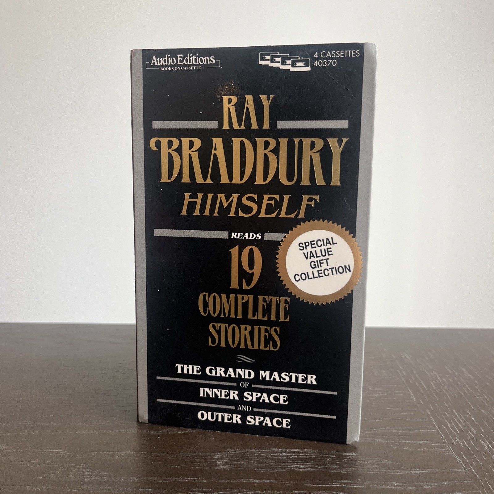 “Ray Bradbury Himself Reads 19 Complete Stories” RARE Cassette Audiobook